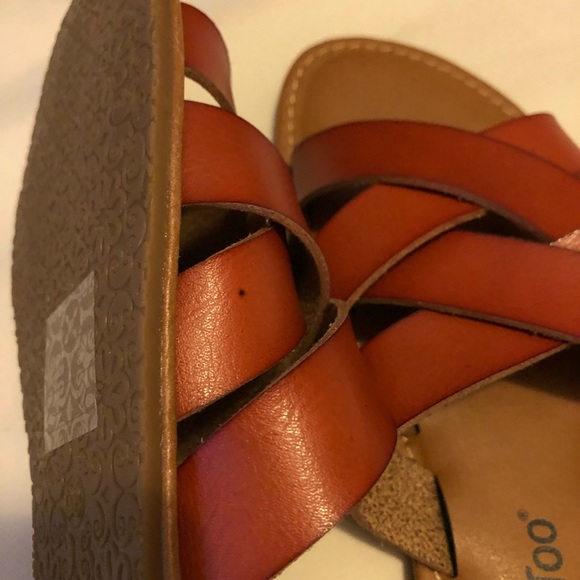 DONATED 2 Lips Too Slide In Sandals - Picture 6 of 16